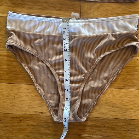 Two-Tone Bikini Set - Picture 5 of 7
